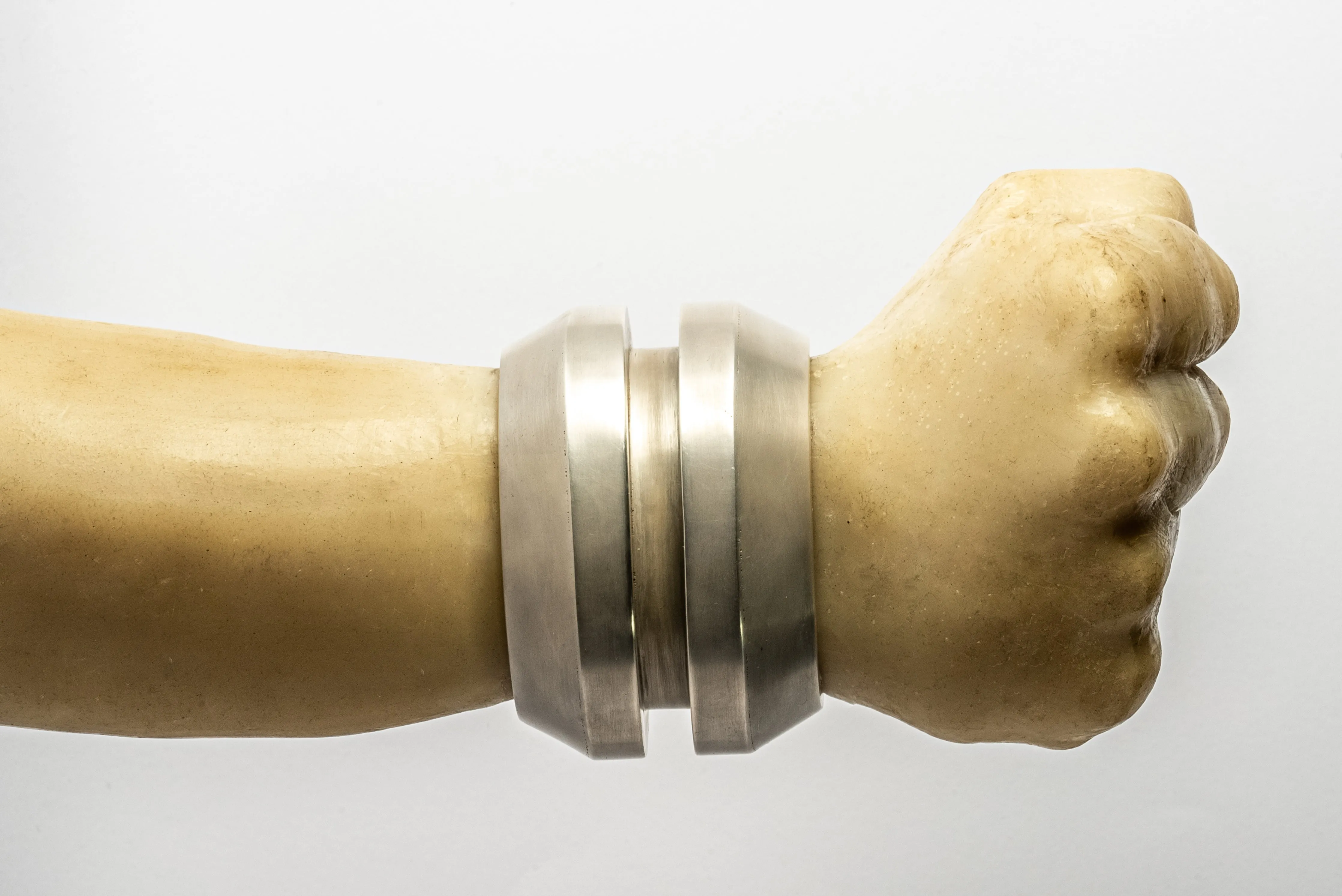 Crescent Channel Bracelet (Wedge Var., 60mm, AS)